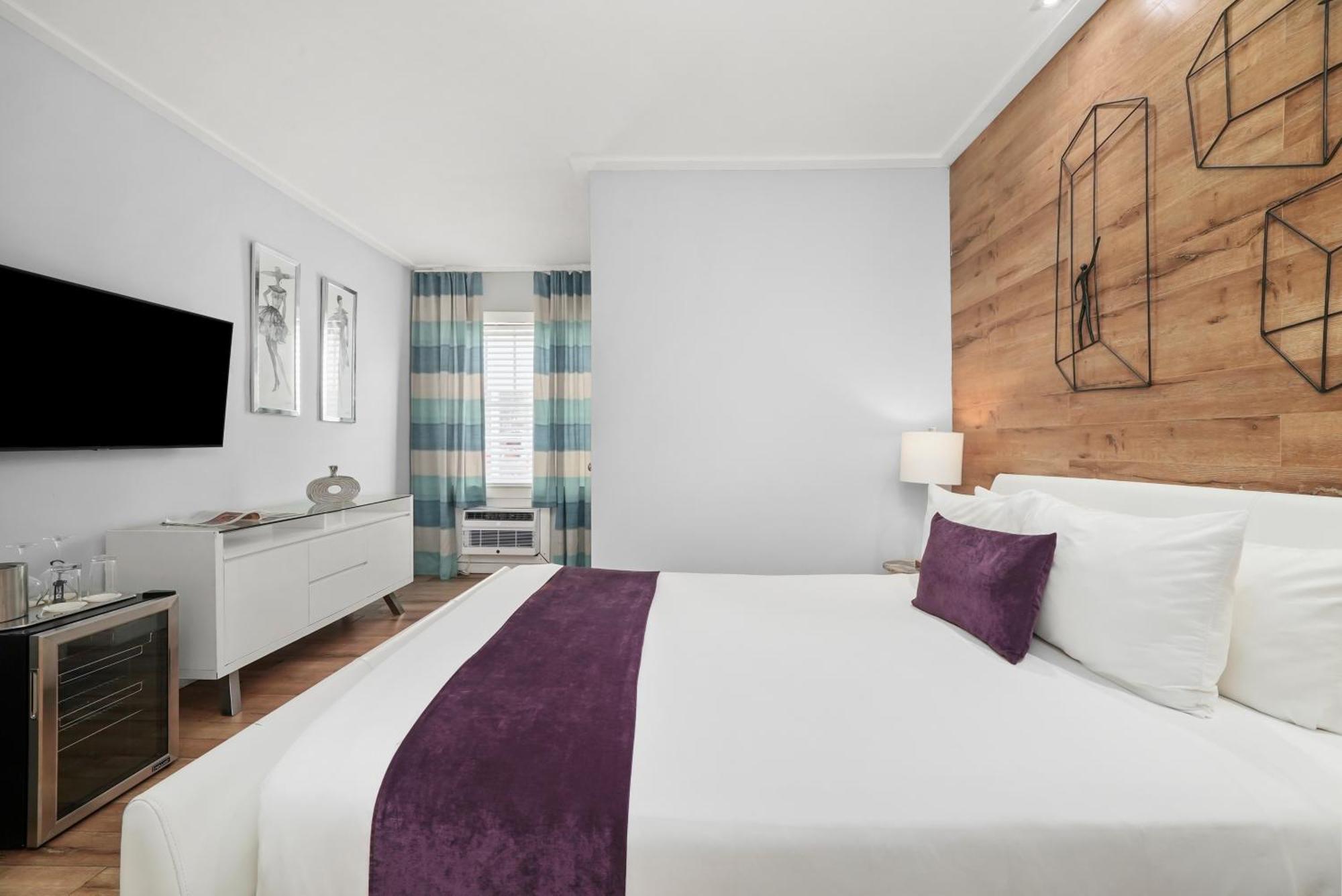 Shelley Hotel 3*